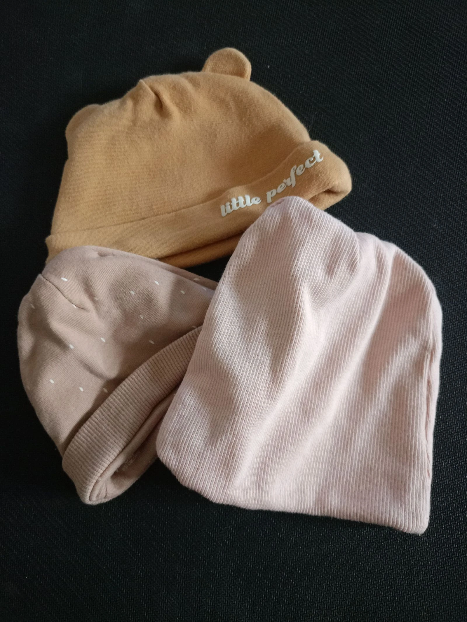 Lot de bonnets bébé 🌸
